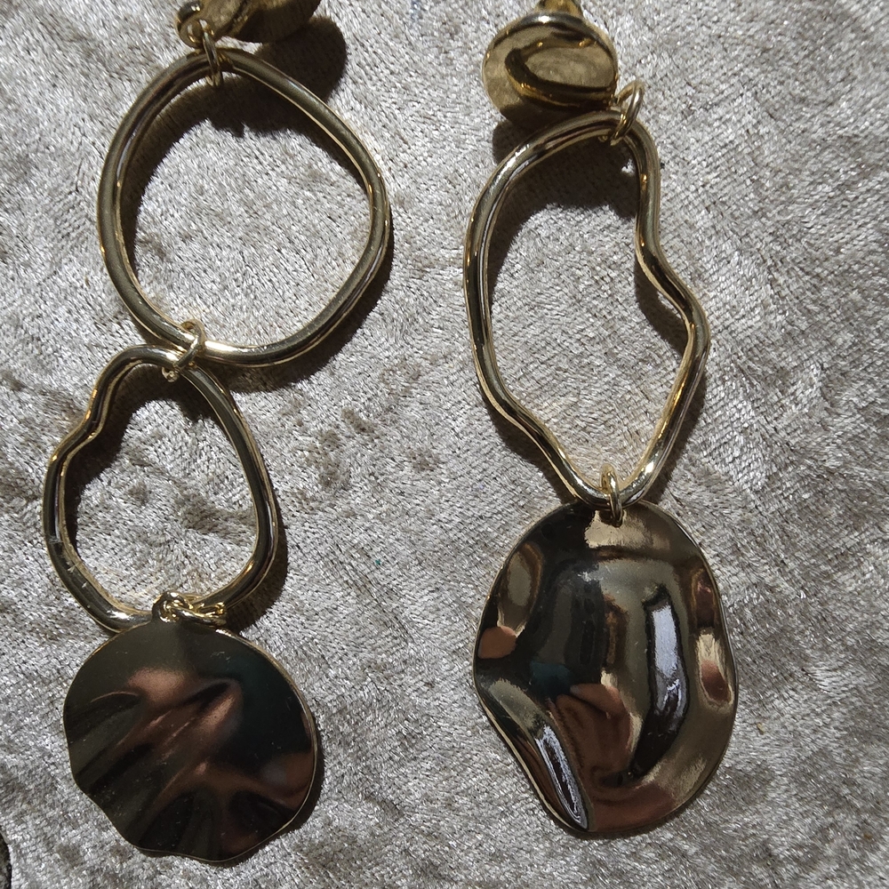 Elegant Gold-Tone Dangle Earrings